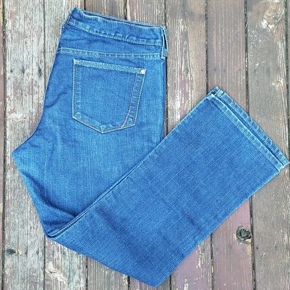 Old Navy Denim - Old Navy 'The Flirt' Short, Mid-Rise, Boot-Cut & Stretch Dark Blue Jeans - 14